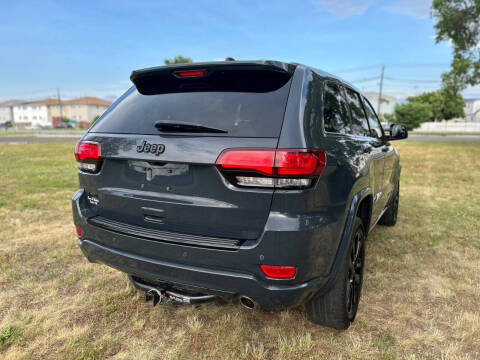 2018 Jeep Grand Cherokee Altitude