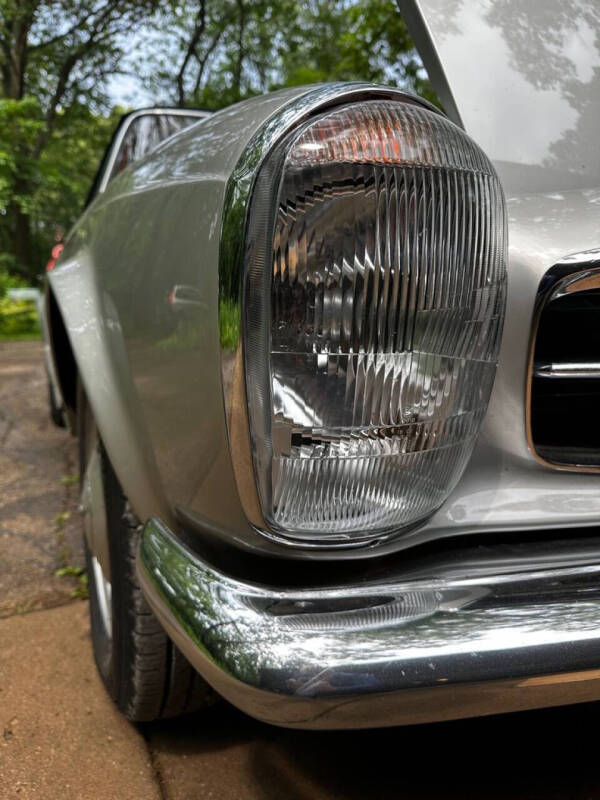 1965 Mercedes-Benz 230SL