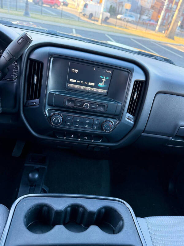 2018 Chevrolet Silverado 1500 Custom