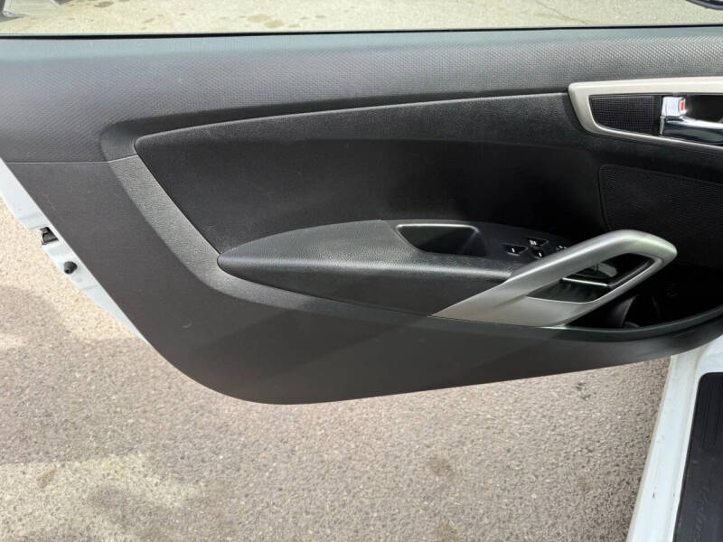 2016 Hyundai Veloster