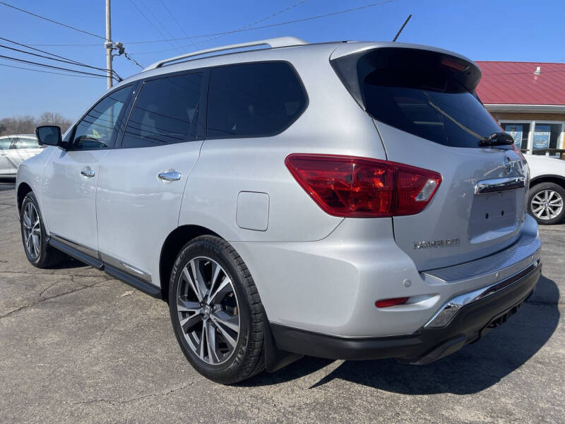 2018 Nissan Pathfinder Platinum
