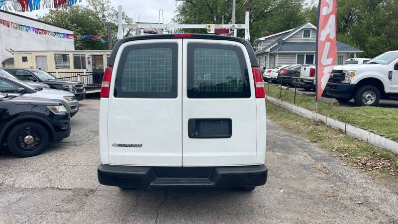 2019 Chevrolet Express 2500