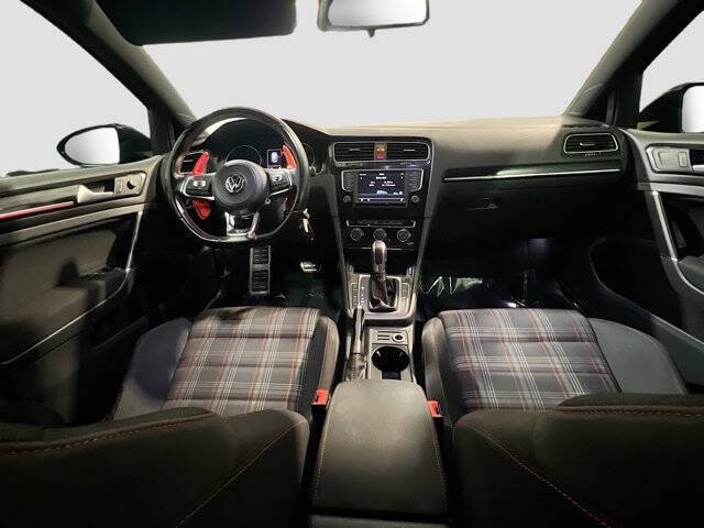2017 Volkswagen Golf GTI S