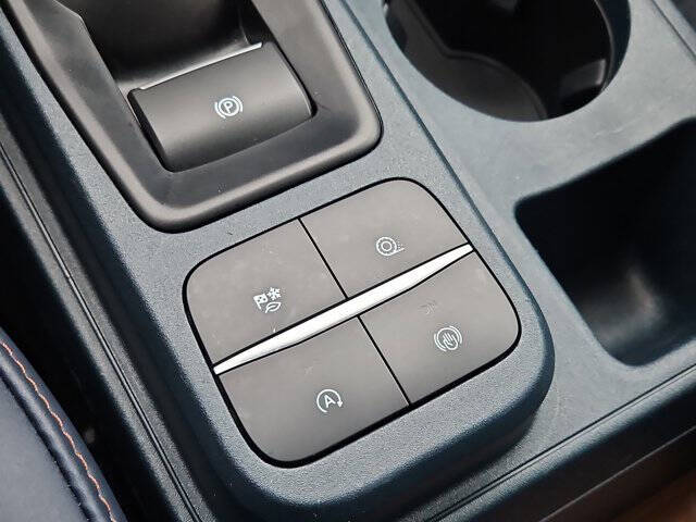 2023 Ford Maverick Lariat