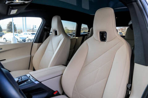 2025 BMW iX xDrive50