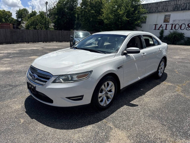 2012 Ford Taurus SEL FWD's photo