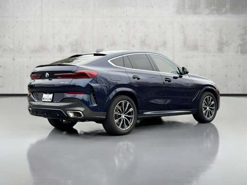 2023 BMW X6 xDrive40i