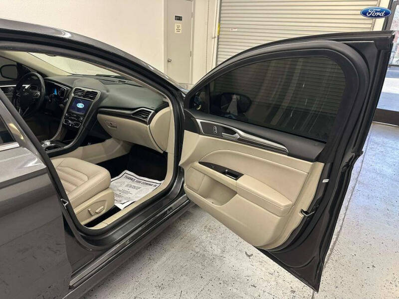 2019 Ford Fusion Hybrid SEL