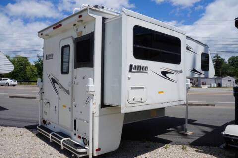 2008 Lance 992