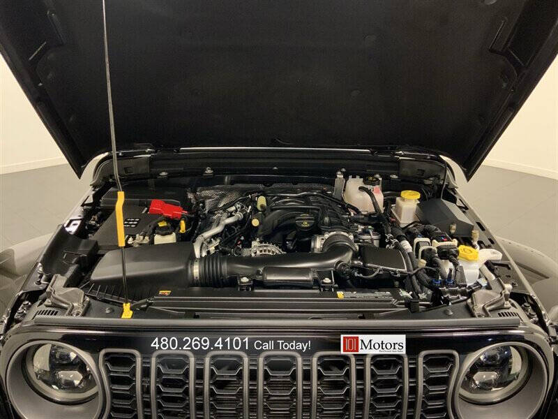 2025 Jeep Gladiator NightHawk