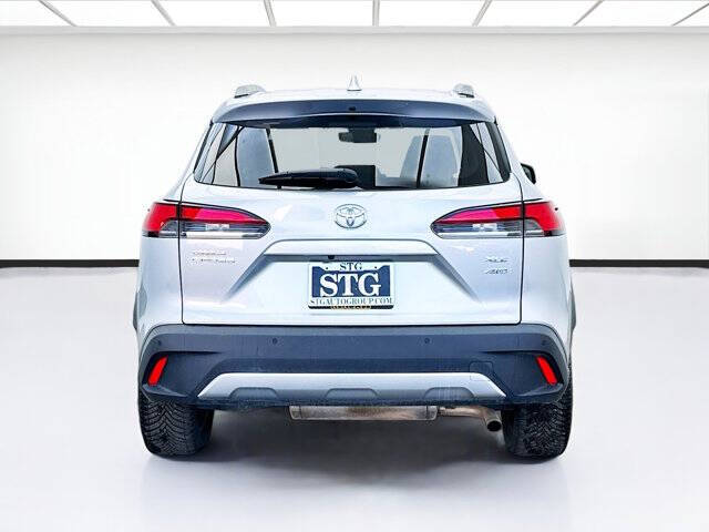 2022 Toyota Corolla Cross XLE