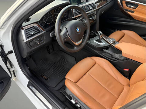 2018 BMW 3 Series 330i xDrive