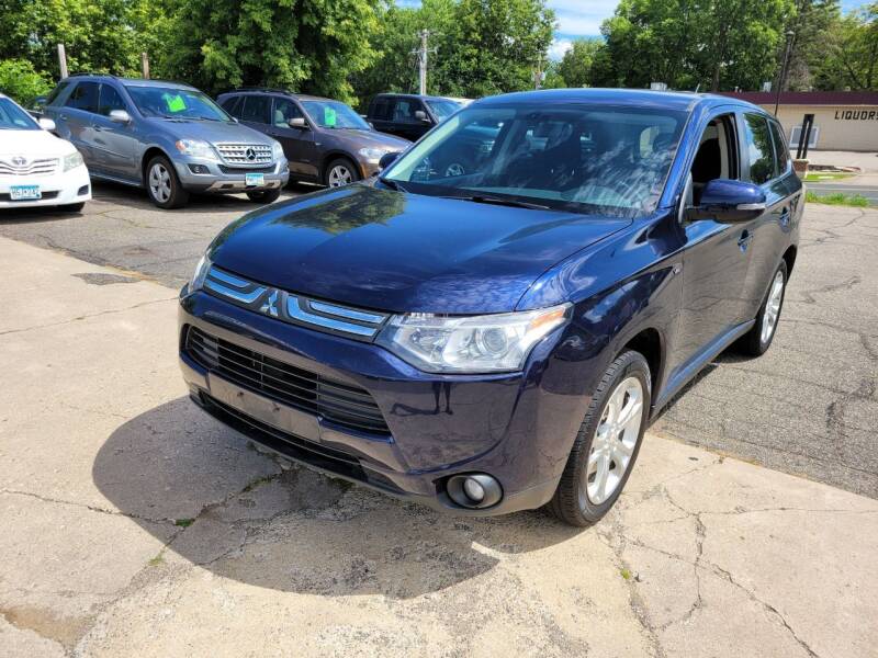 2014 Mitsubishi Outlander for sale at Prime Time Auto LLC in Shakopee MN