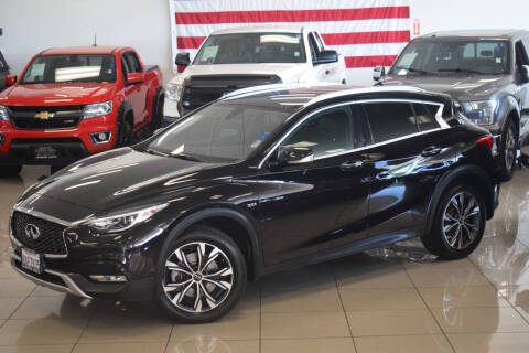 2018 Infiniti QX30 Premium