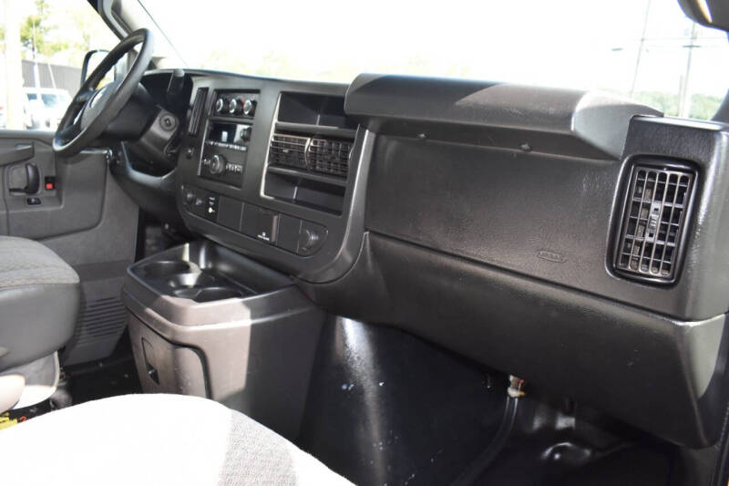 2017 Chevrolet Express 2500