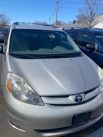 2011 Toyota Sienna for sale at Route 10 Motors LLC in Plainville CT