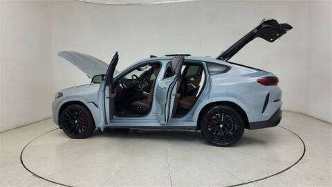 2025 BMW X6 M60i