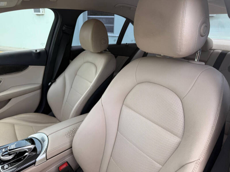 2015 Mercedes-Benz C-Class C 300