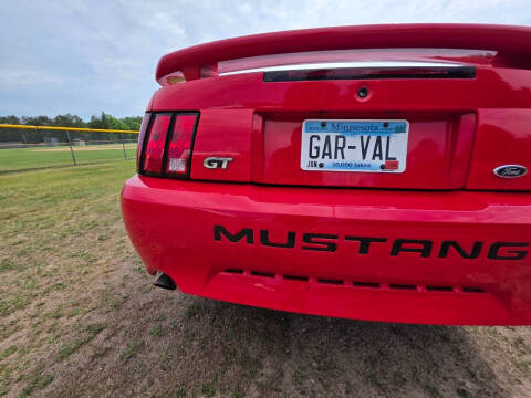 2004 Ford Mustang GT Deluxe