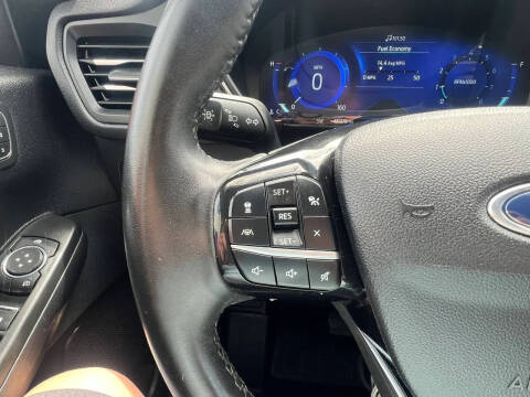2022 Ford Escape SEL