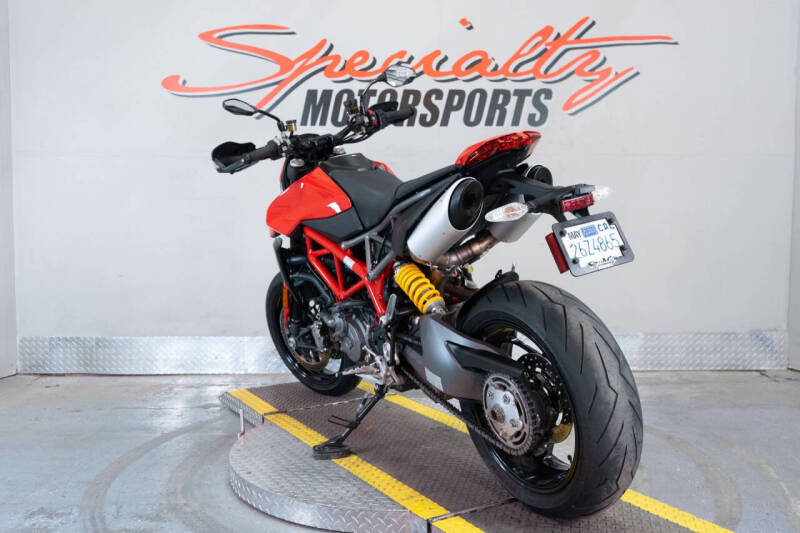 2023 Ducati Hypermotard 950