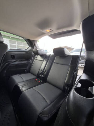 2020 Nissan Pathfinder SV