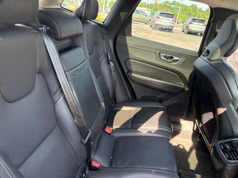2021 Volvo XC60 T5 Inscription