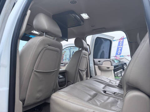 2011 GMC Yukon XL SLT