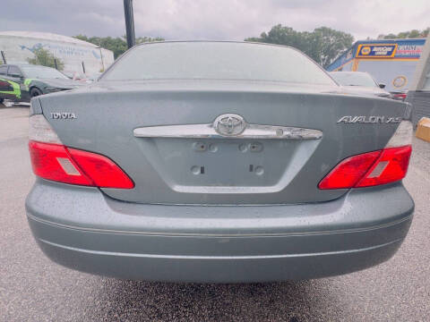 2003 Toyota Avalon XLS