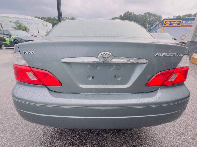 2003 Toyota Avalon XLS