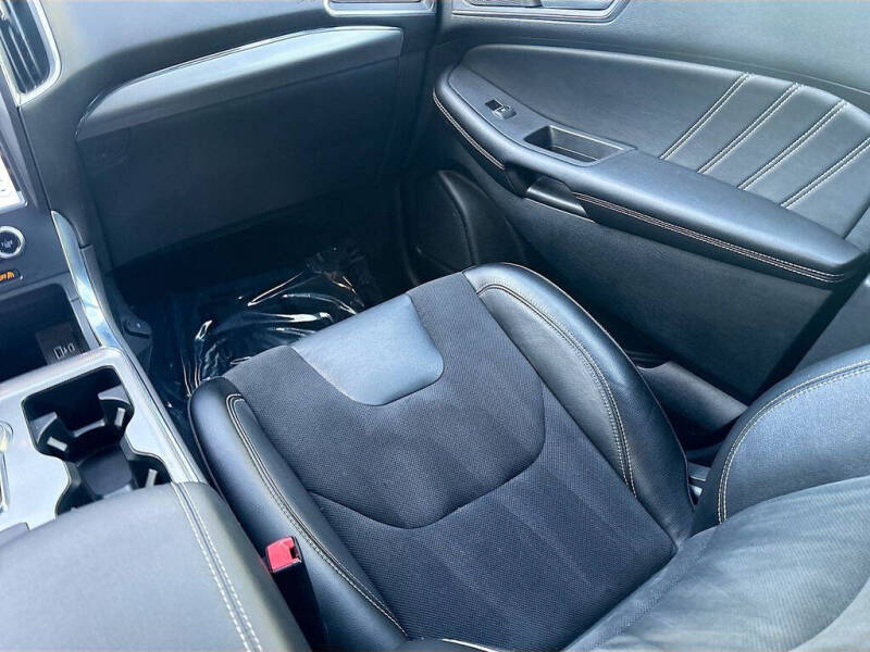 2022 Ford Edge ST