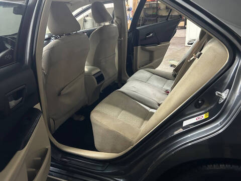 2013 Toyota Camry LE