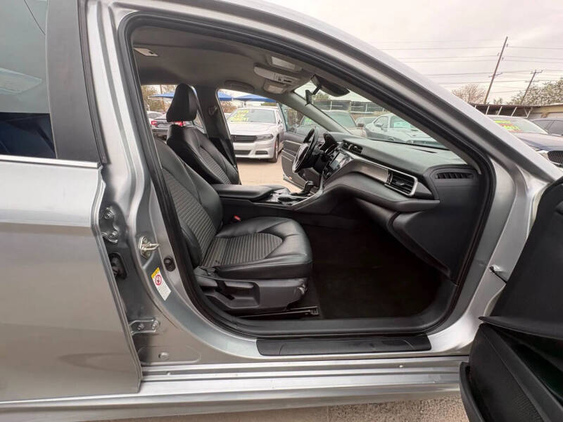 2019 Toyota Camry Hybrid