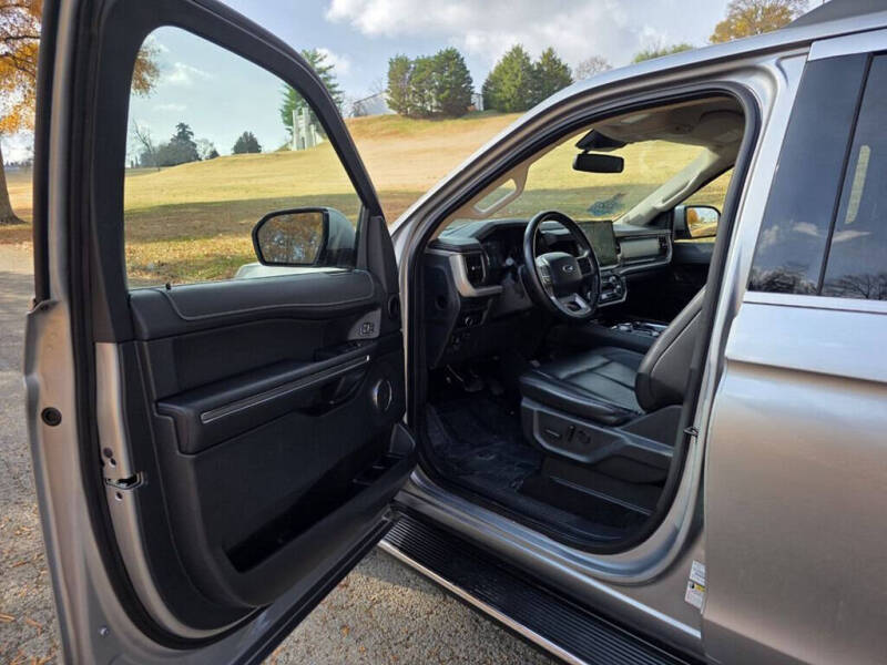 2023 Ford Expedition MAX XLT