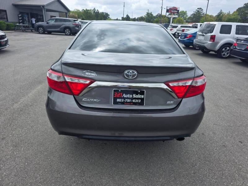2017 Toyota Camry SE