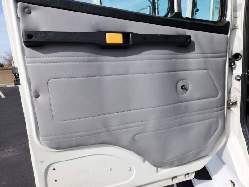 2000 Freightliner FL50