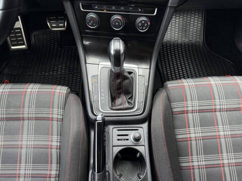 2015 Volkswagen Golf GTI S