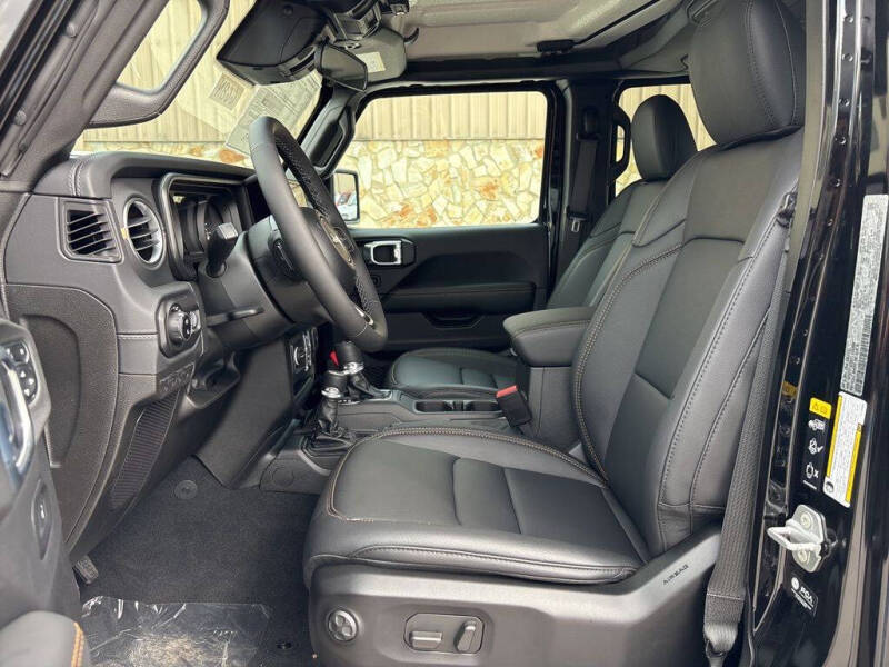 2026 Jeep Gladiator Sahara