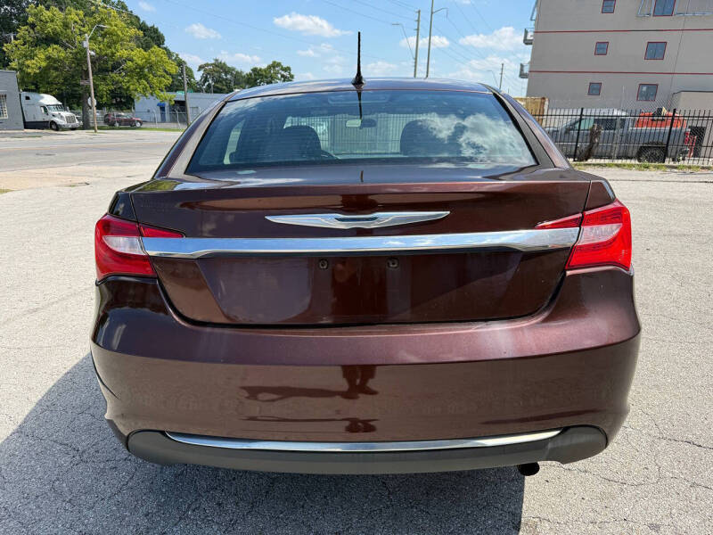 2012 Chrysler 200 Touring