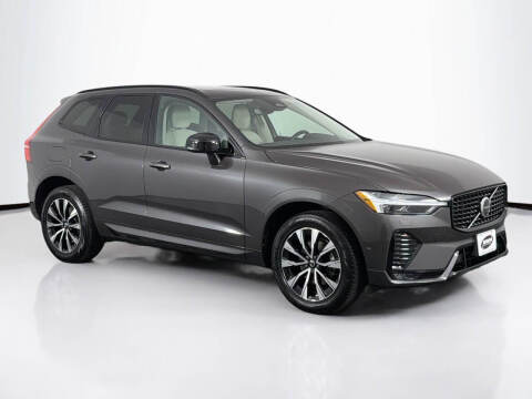 2023 Volvo XC60 B5 Plus Dark Theme