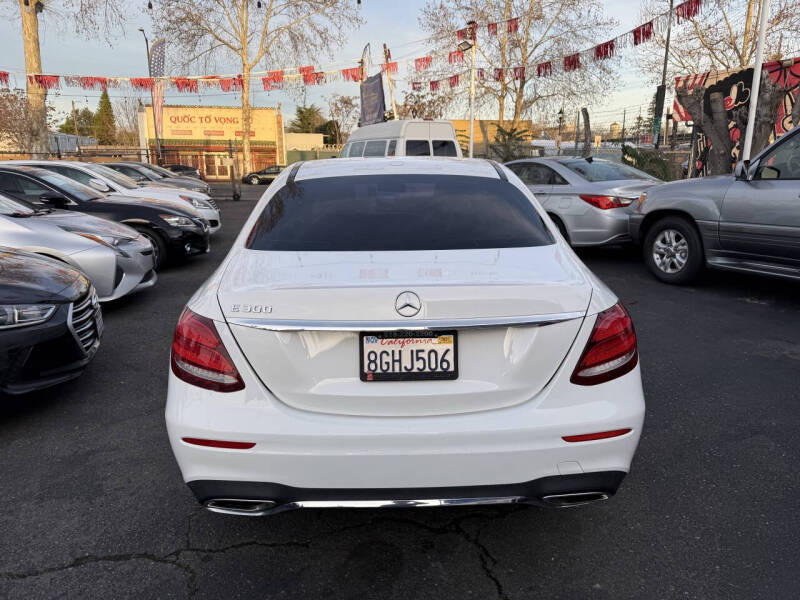 2019 Mercedes-Benz E-Class E 300