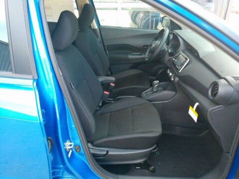 2025 Nissan Kicks Play S