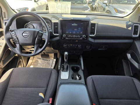 2022 Nissan Frontier SV