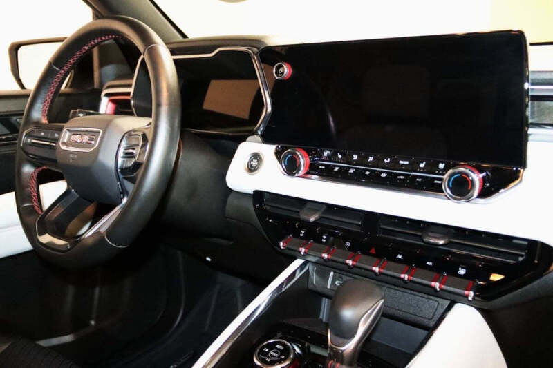 2023 GMC Canyon AT4X