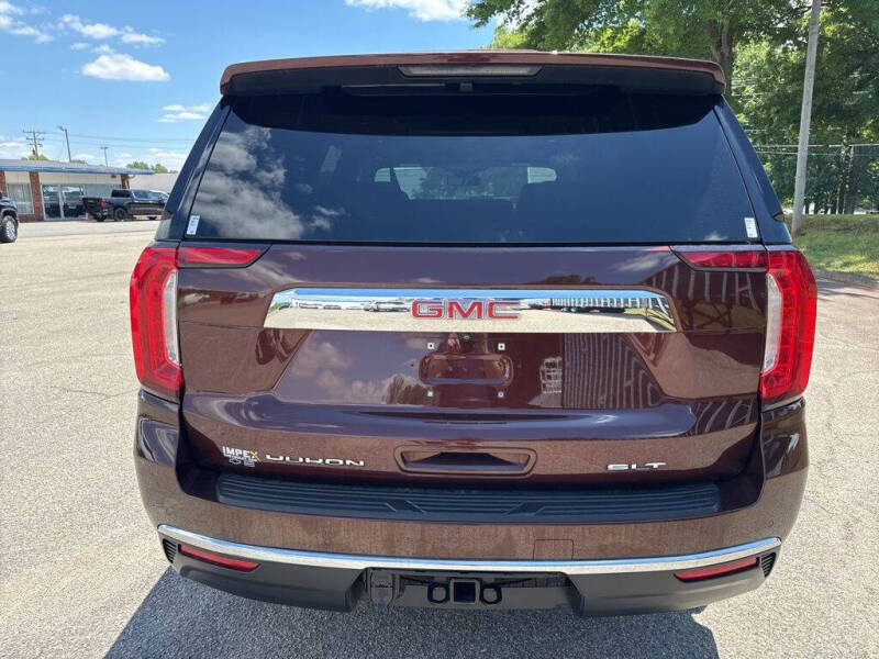 2023 GMC Yukon SLT
