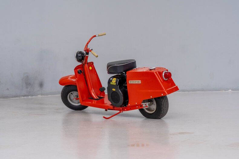 1959 Cushman Highlander Model 721-28