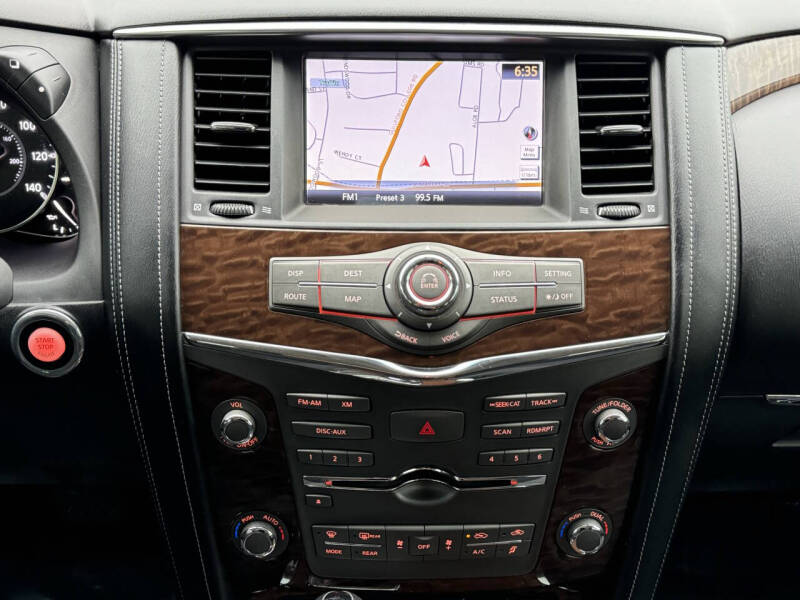 2017 Nissan Armada SV