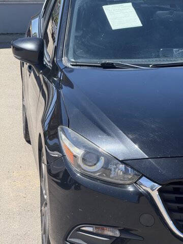 2018 Mazda MAZDA3 Touring