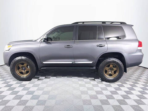 2016 Toyota Land Cruiser