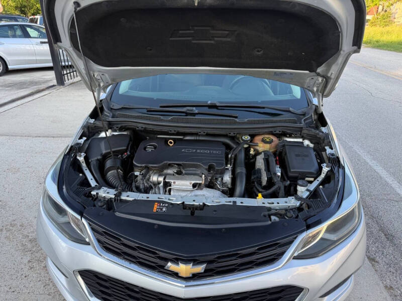 2017 Chevrolet Cruze LT Auto